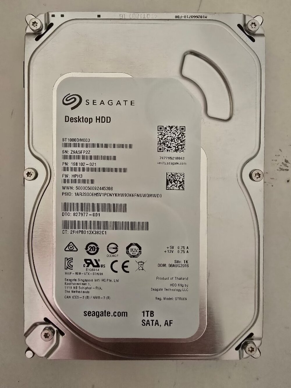 1TB Seagate Desktop HDD - Silver Internal Hard Drive